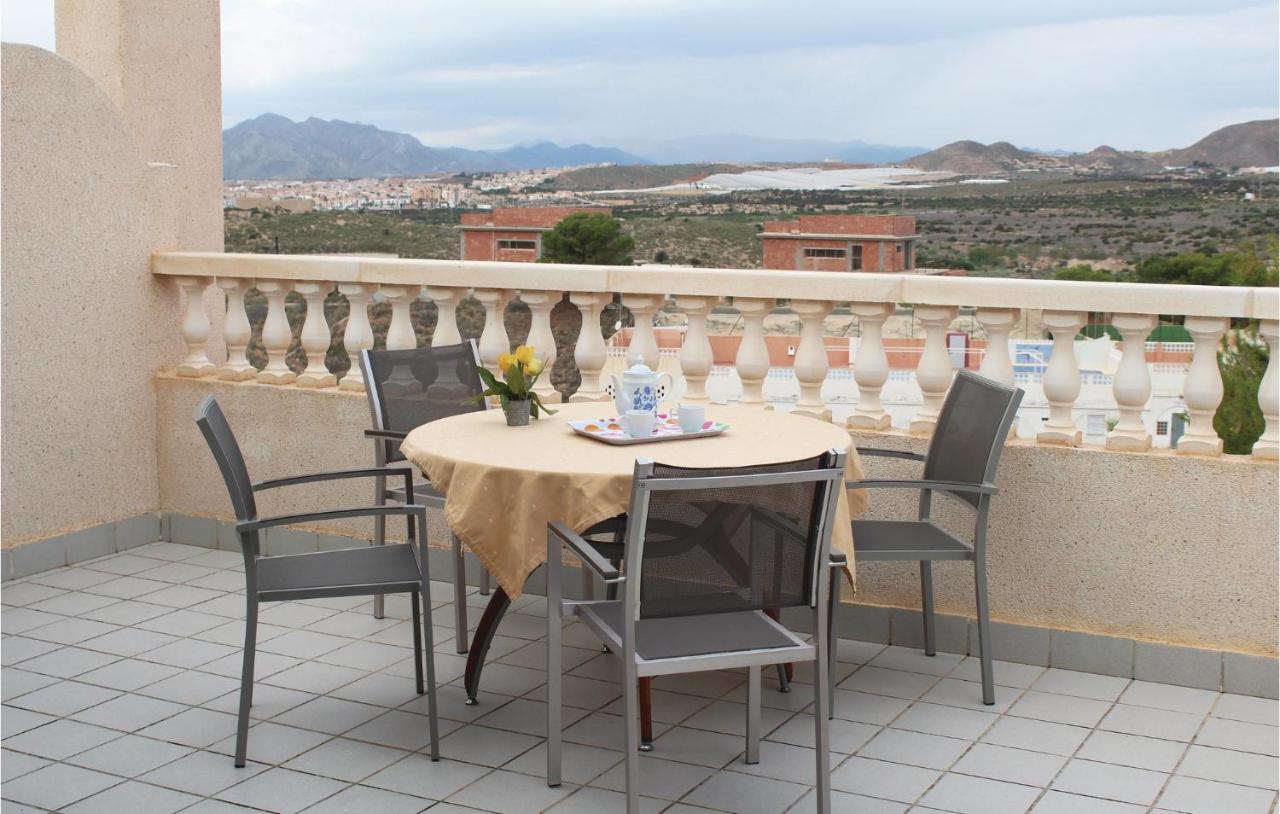 Cozy Apartment In Isla Plana Ngoại thất bức ảnh